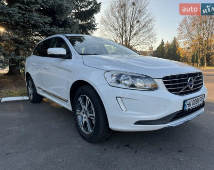 Білий Вольво ХС60, об'ємом двигуна 3 л та пробігом 202 тис. км за 14200 $, фото 9 на Automoto.ua