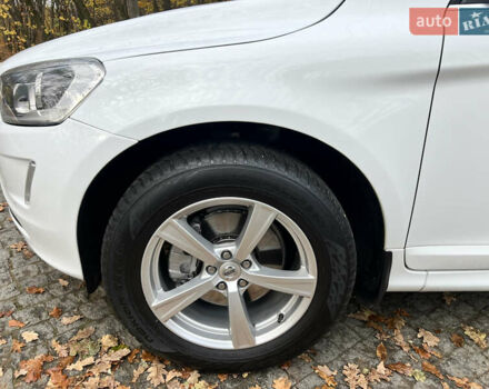 Белый Вольво ХС60, объемом двигателя 2 л и пробегом 238 тыс. км за 17500 $, фото 17 на Automoto.ua