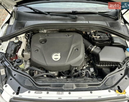 Белый Вольво ХС60, объемом двигателя 2 л и пробегом 238 тыс. км за 17500 $, фото 56 на Automoto.ua