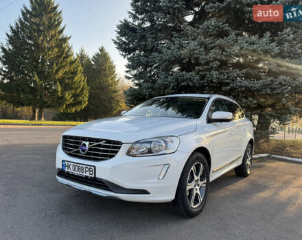 Білий Вольво ХС60, об'ємом двигуна 3 л та пробігом 202 тис. км за 14200 $, фото 2 на Automoto.ua