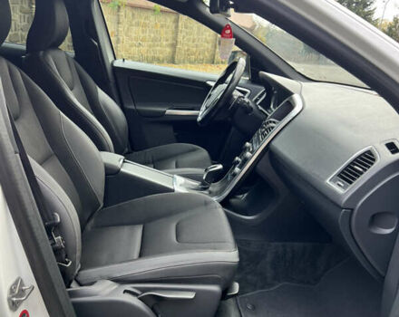 Белый Вольво ХС60, объемом двигателя 2 л и пробегом 238 тыс. км за 17500 $, фото 33 на Automoto.ua