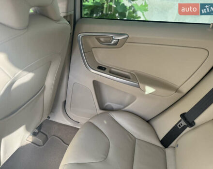 Білий Вольво ХС60, об'ємом двигуна 3 л та пробігом 202 тис. км за 14200 $, фото 30 на Automoto.ua