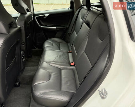 Белый Вольво ХС60, объемом двигателя 2.4 л и пробегом 288 тыс. км за 18700 $, фото 18 на Automoto.ua