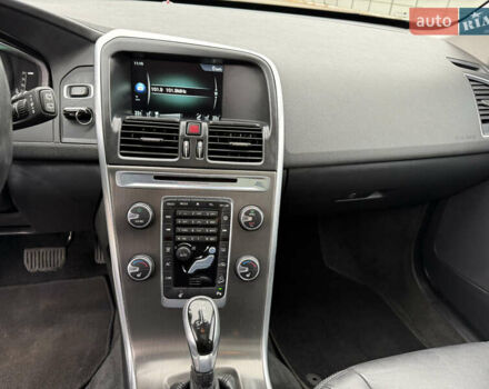 Белый Вольво ХС60, объемом двигателя 2.4 л и пробегом 288 тыс. км за 18700 $, фото 14 на Automoto.ua