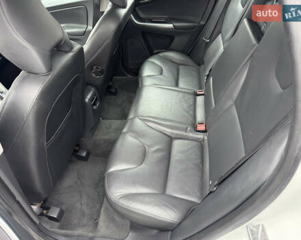 Білий Вольво ХС60, об'ємом двигуна 2.4 л та пробігом 289 тис. км за 18700 $, фото 17 на Automoto.ua