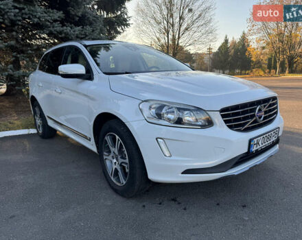 Білий Вольво ХС60, об'ємом двигуна 3 л та пробігом 202 тис. км за 14200 $, фото 11 на Automoto.ua