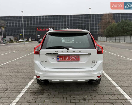 Белый Вольво ХС60, объемом двигателя 2.4 л и пробегом 288 тыс. км за 18700 $, фото 7 на Automoto.ua