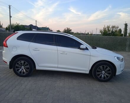 Белый Вольво ХС60, объемом двигателя 2 л и пробегом 187 тыс. км за 19000 $, фото 2 на Automoto.ua