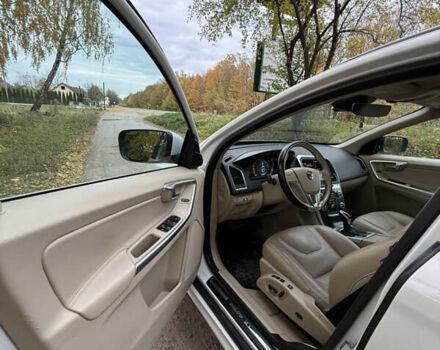 Белый Вольво ХС60, объемом двигателя 2.5 л и пробегом 252 тыс. км за 16500 $, фото 11 на Automoto.ua