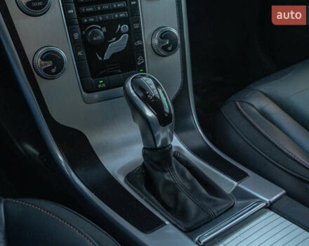 Білий Вольво ХС60, об'ємом двигуна 2.4 л та пробігом 110 тис. км за 23900 $, фото 27 на Automoto.ua