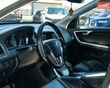 Білий Вольво ХС60, об'ємом двигуна 2.4 л та пробігом 110 тис. км за 23900 $, фото 17 на Automoto.ua