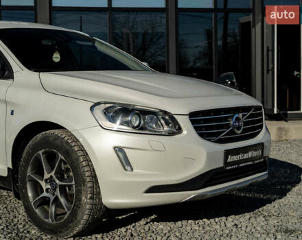 Білий Вольво ХС60, об'ємом двигуна 2.4 л та пробігом 110 тис. км за 23900 $, фото 8 на Automoto.ua