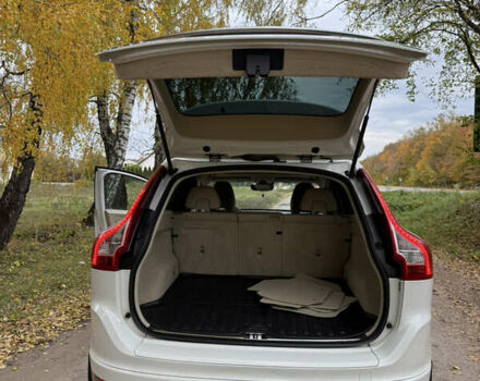 Белый Вольво ХС60, объемом двигателя 2.5 л и пробегом 252 тыс. км за 16500 $, фото 9 на Automoto.ua