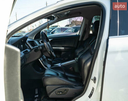 Білий Вольво ХС60, об'ємом двигуна 2.4 л та пробігом 110 тис. км за 23900 $, фото 13 на Automoto.ua