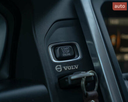 Білий Вольво ХС60, об'ємом двигуна 2.4 л та пробігом 110 тис. км за 23900 $, фото 24 на Automoto.ua