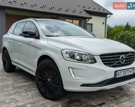 Белый Вольво ХС60, объемом двигателя 2.4 л и пробегом 226 тыс. км за 22000 $, фото 5 на Automoto.ua