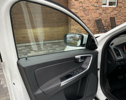 Белый Вольво ХС60, объемом двигателя 2 л и пробегом 310 тыс. км за 17700 $, фото 11 на Automoto.ua