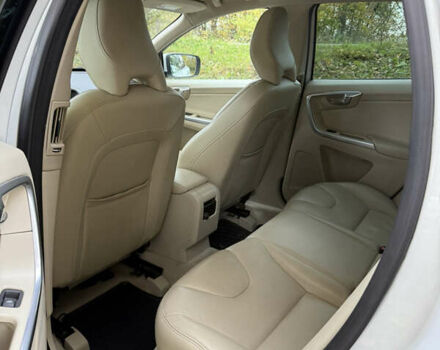 Белый Вольво ХС60, объемом двигателя 2.5 л и пробегом 252 тыс. км за 16500 $, фото 17 на Automoto.ua