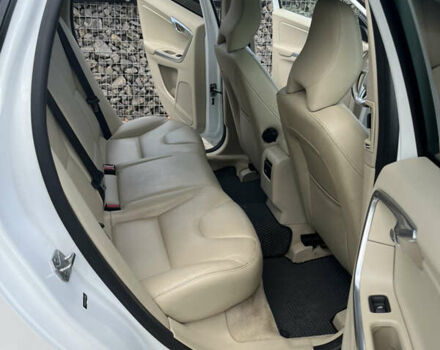 Белый Вольво ХС60, объемом двигателя 2.95 л и пробегом 125 тыс. км за 18500 $, фото 16 на Automoto.ua