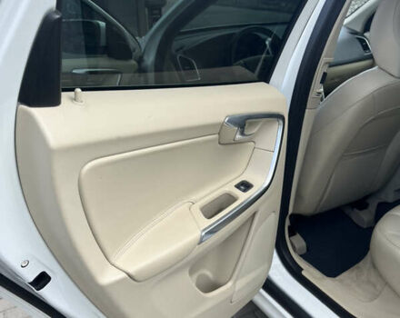 Белый Вольво ХС60, объемом двигателя 2.95 л и пробегом 125 тыс. км за 18500 $, фото 19 на Automoto.ua