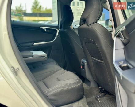 Белый Вольво ХС60, объемом двигателя 2.4 л и пробегом 244 тыс. км за 18500 $, фото 18 на Automoto.ua