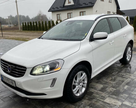 Белый Вольво ХС60, объемом двигателя 2 л и пробегом 310 тыс. км за 17700 $, фото 2 на Automoto.ua