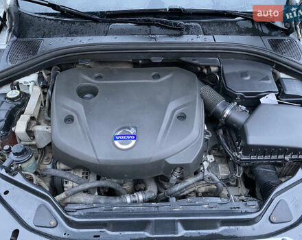 Белый Вольво ХС60, объемом двигателя 2 л и пробегом 310 тыс. км за 17700 $, фото 39 на Automoto.ua