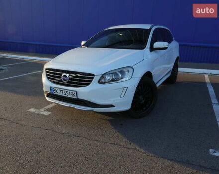 Вольво ХС60 2014 в Ровно на Automoto.ua Белый Вольво ХС60, объемом двигателя 2.4 л и пробегом 248 тыс. км за 21500 $, фото 4 на Automoto.ua