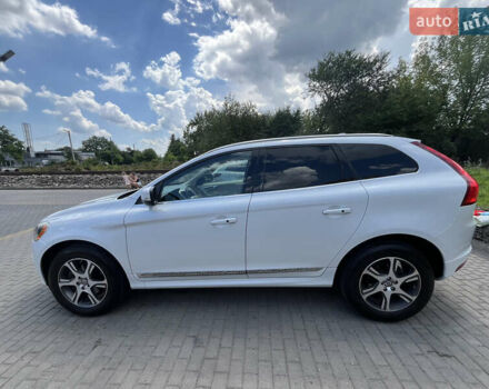 Белый Вольво ХС60, объемом двигателя 2.95 л и пробегом 125 тыс. км за 18500 $, фото 6 на Automoto.ua