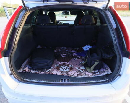 Вольво ХС60 2014 в Ровно на Automoto.ua Белый Вольво ХС60, объемом двигателя 2.4 л и пробегом 248 тыс. км за 21500 $, фото 17 на Automoto.ua