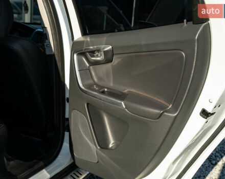 Білий Вольво ХС60, об'ємом двигуна 2.4 л та пробігом 110 тис. км за 23900 $, фото 34 на Automoto.ua