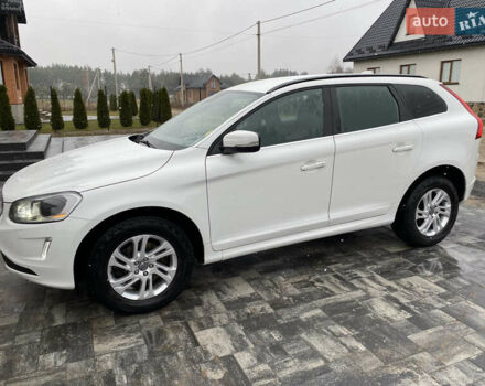 Белый Вольво ХС60, объемом двигателя 2 л и пробегом 310 тыс. км за 17700 $, фото 1 на Automoto.ua