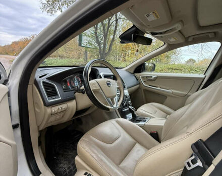 Белый Вольво ХС60, объемом двигателя 2.5 л и пробегом 252 тыс. км за 16500 $, фото 10 на Automoto.ua