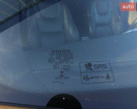 Вольво ХС60 2014 в Ровно на Automoto.ua Белый Вольво ХС60, объемом двигателя 2.4 л и пробегом 248 тыс. км за 21500 $, фото 13 на Automoto.ua