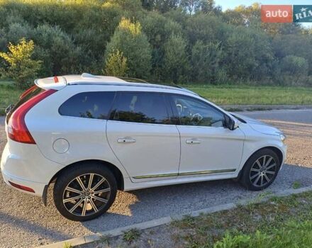 Белый Вольво ХС60, объемом двигателя 3 л и пробегом 187 тыс. км за 15500 $, фото 4 на Automoto.ua