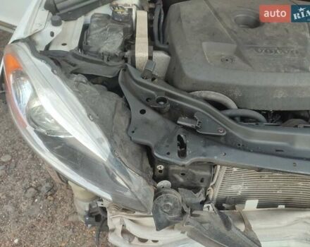 Белый Вольво ХС60, объемом двигателя 2 л и пробегом 193 тыс. км за 7850 $, фото 33 на Automoto.ua