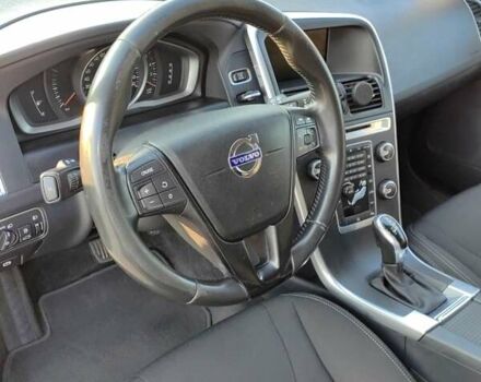 Белый Вольво ХС60, объемом двигателя 1.97 л и пробегом 329 тыс. км за 17700 $, фото 7 на Automoto.ua