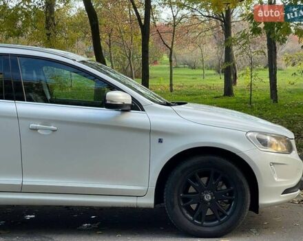 Білий Вольво ХС60, об'ємом двигуна 2 л та пробігом 294 тис. км за 20999 $, фото 8 на Automoto.ua