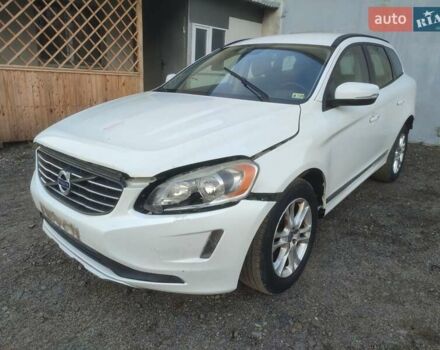 Белый Вольво ХС60, объемом двигателя 2 л и пробегом 193 тыс. км за 7850 $, фото 2 на Automoto.ua