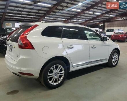 Белый Вольво ХС60, объемом двигателя 2.5 л и пробегом 175 тыс. км за 2900 $, фото 2 на Automoto.ua