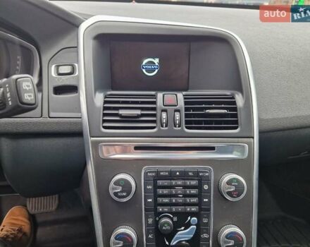 Білий Вольво ХС60, об'ємом двигуна 2 л та пробігом 145 тис. км за 13700 $, фото 16 на Automoto.ua