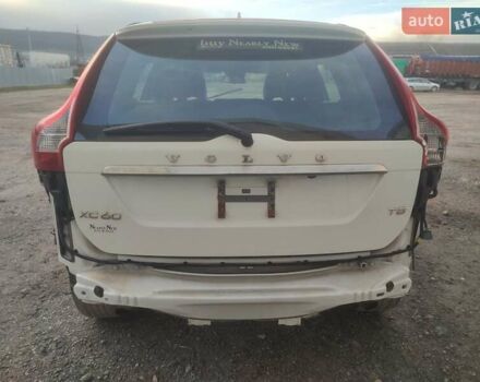 Белый Вольво ХС60, объемом двигателя 2 л и пробегом 193 тыс. км за 7850 $, фото 6 на Automoto.ua