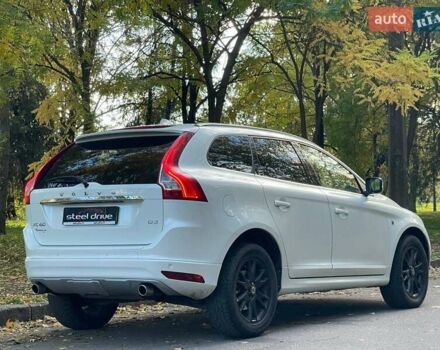 Білий Вольво ХС60, об'ємом двигуна 2 л та пробігом 294 тис. км за 20999 $, фото 6 на Automoto.ua