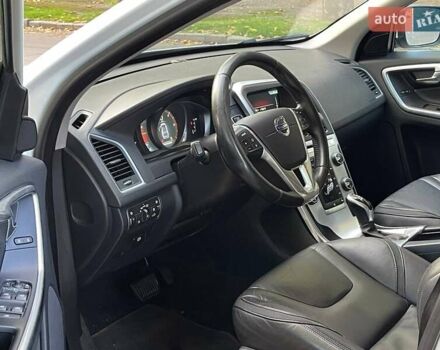 Білий Вольво ХС60, об'ємом двигуна 2 л та пробігом 294 тис. км за 20999 $, фото 12 на Automoto.ua