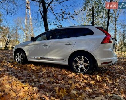 Белый Вольво ХС60, объемом двигателя 1.97 л и пробегом 164 тыс. км за 23200 $, фото 13 на Automoto.ua
