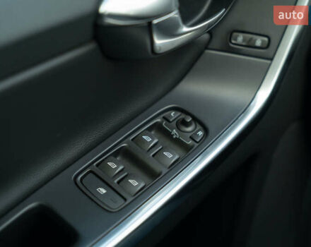 Белый Вольво ХС60, объемом двигателя 1.97 л и пробегом 247 тыс. км за 19800 $, фото 17 на Automoto.ua