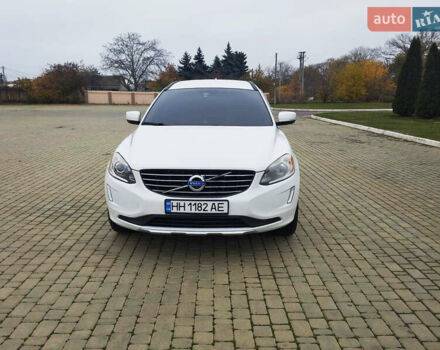 Белый Вольво ХС60, объемом двигателя 2 л и пробегом 279 тыс. км за 13700 $, фото 8 на Automoto.ua