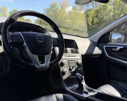 Білий Вольво ХС60, об'ємом двигуна 2 л та пробігом 78 тис. км за 3800 $, фото 10 на Automoto.ua