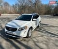 Белый Вольво ХС60, объемом двигателя 1.97 л и пробегом 142 тыс. км за 17000 $, фото 1 на Automoto.ua
