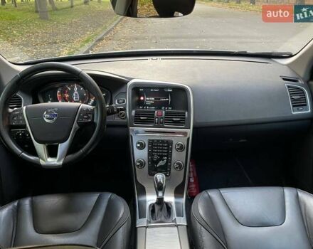 Білий Вольво ХС60, об'ємом двигуна 2 л та пробігом 294 тис. км за 20999 $, фото 11 на Automoto.ua